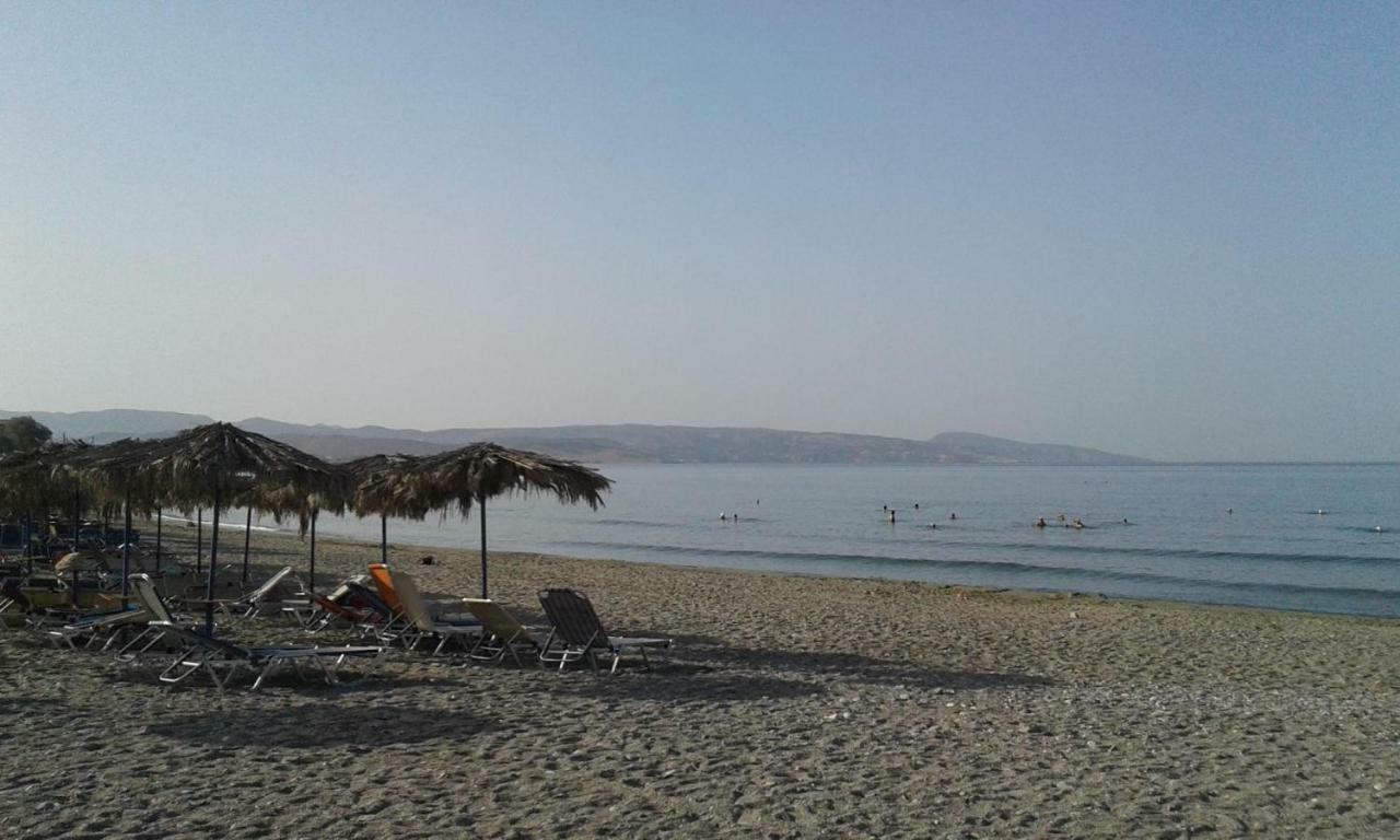Coral Sea Apartment Kokkinos Pirgos Exteriör bild